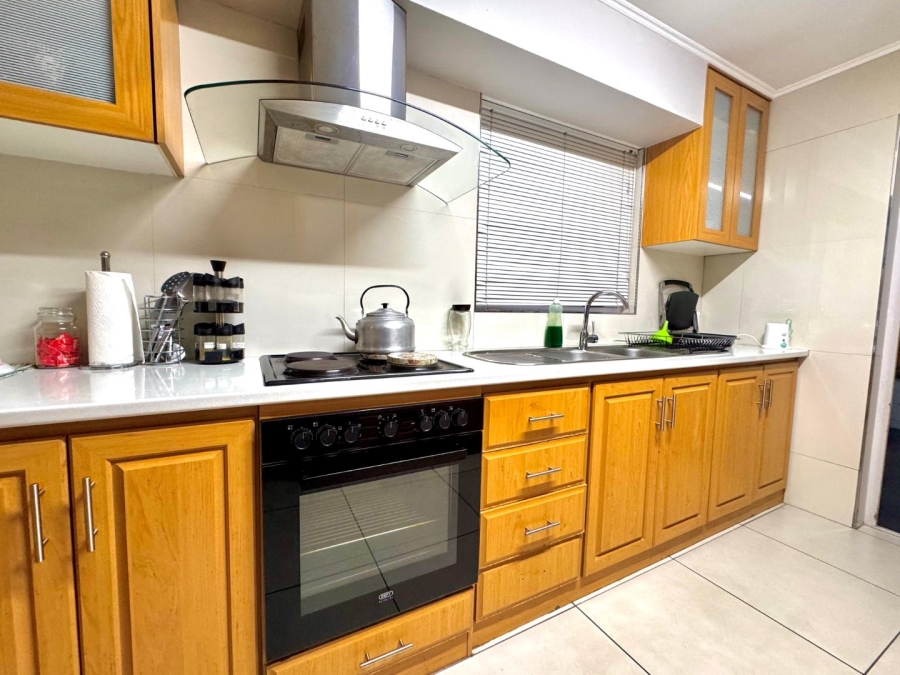 To Let 3 Bedroom Property for Rent in Wavecrest Western Cape